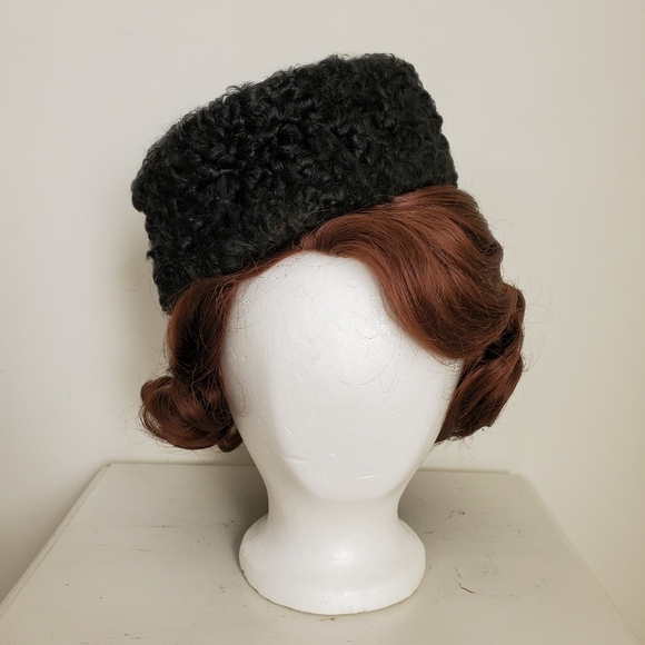 40s 50s Black Persian Lamb & Velvet Cossack Style Pillbox Tilt Hat - Picture 2 of 16